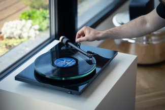 Los mejores tocadiscos Hi-Fi de 2025 por menos de 2.000 euros 