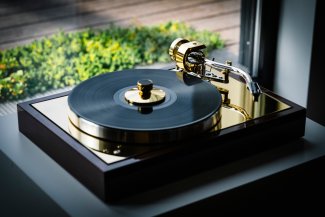  Pro-Ject The Classic Reference